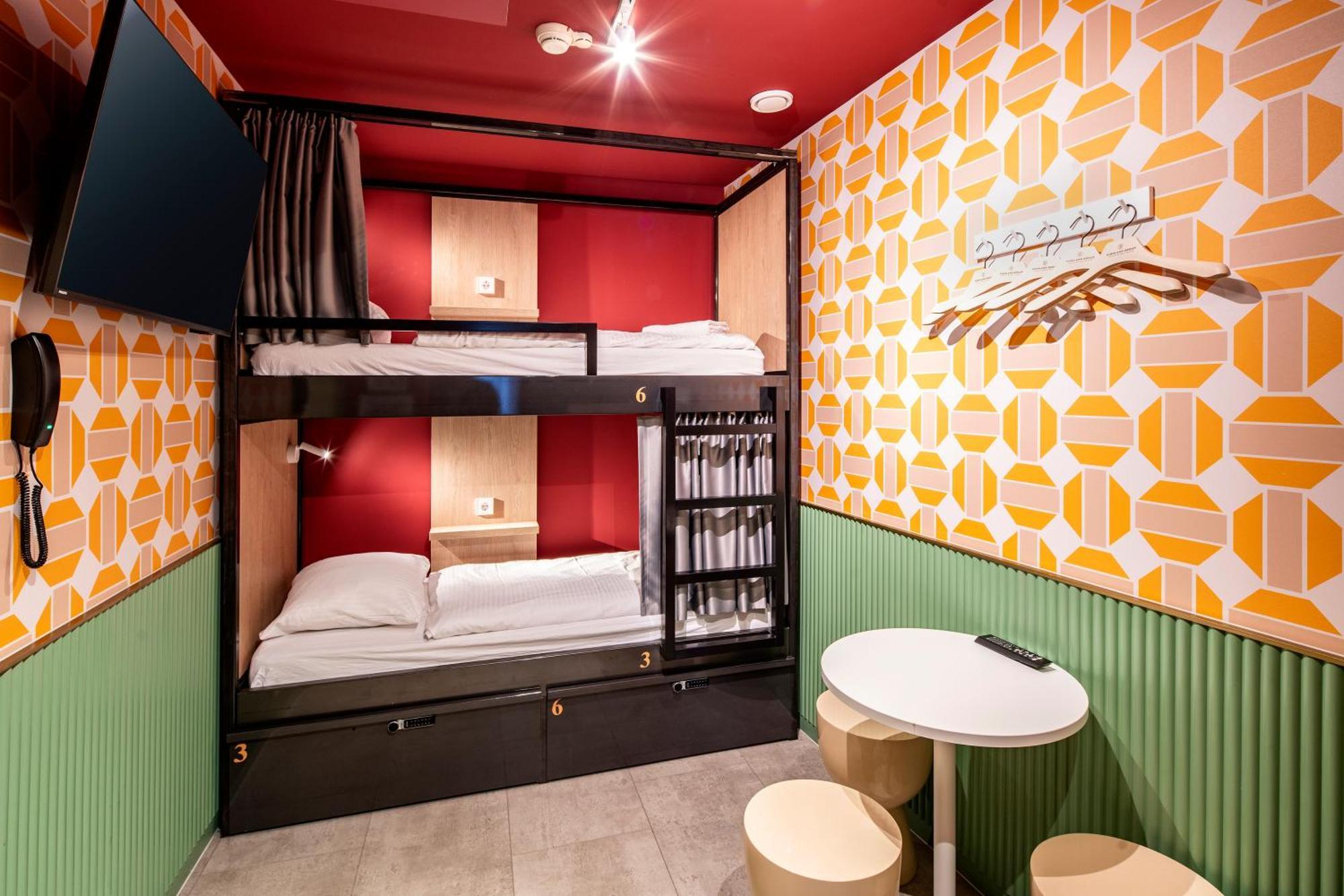 Tourist Inn Hotel Amsterdam Esterno foto