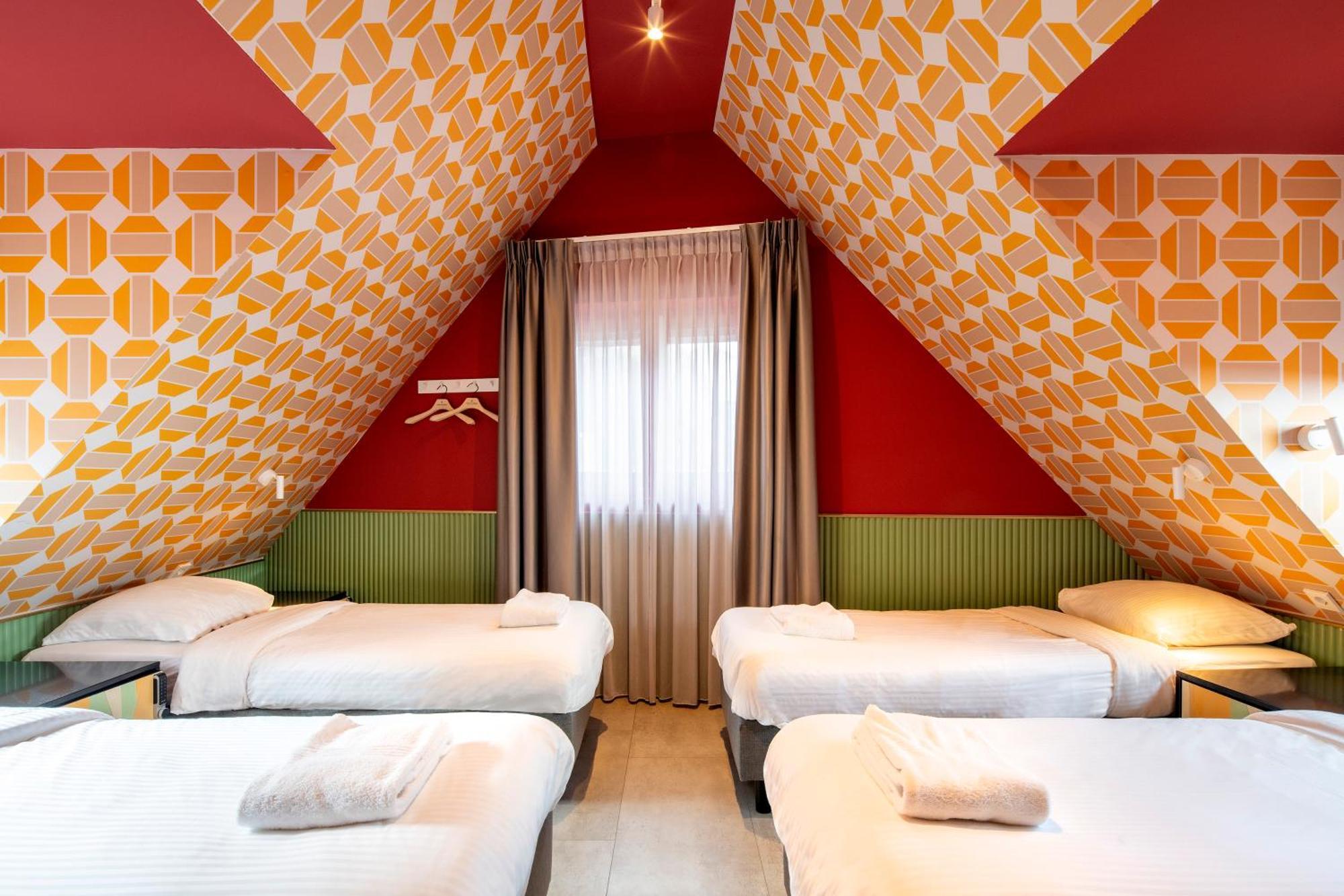 Tourist Inn Hotel Amsterdam Esterno foto