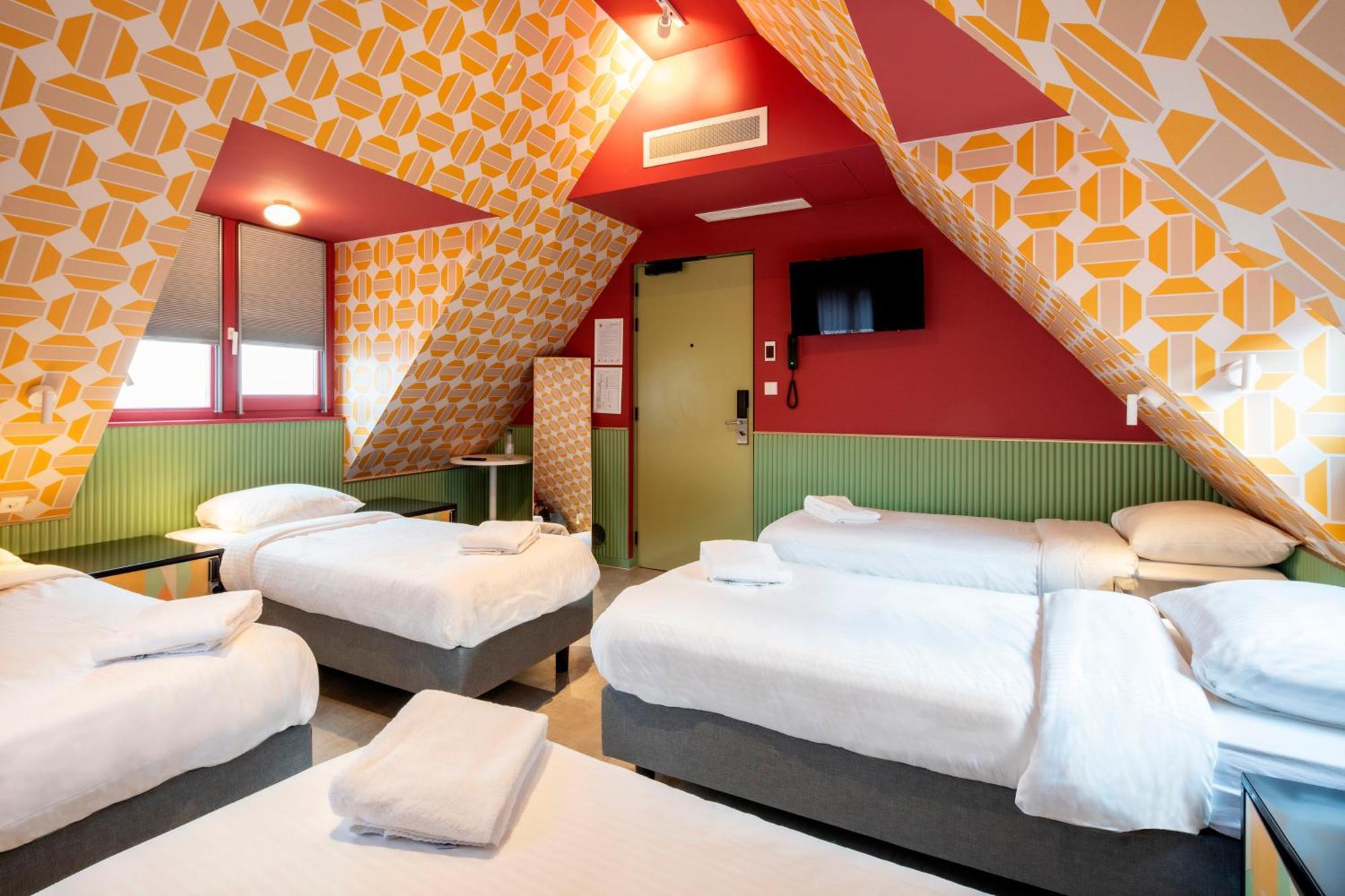 Tourist Inn Hotel Amsterdam Esterno foto
